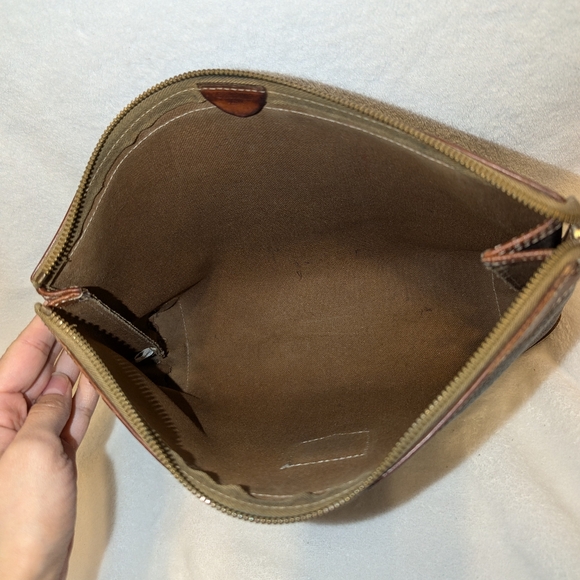 Celine - Vintage Leather Clutch Pouch Bag - Picture 9 of 15